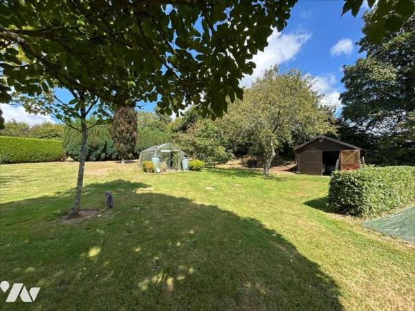 Coup de cœur  assuré pour cette maison de caractère en parfait état!