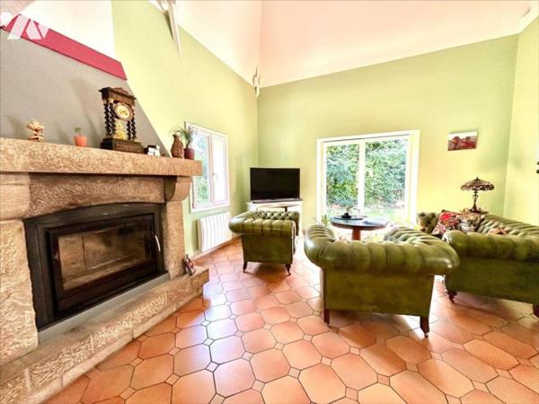 Coup de cœur  assuré pour cette maison de caractère en parfait état!