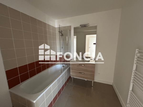 Location Appartement 3 pièces 66.01 m² - 3 AVENUE PIERRE BROSSOLETTE Armentieres 59280