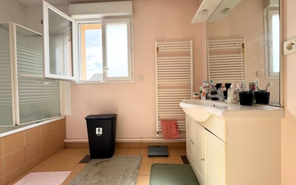 Maison à vendre    5 pièces • 90,83 m2 Chartres