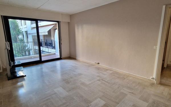 Appartement à louer    2 pièces •  Cannes