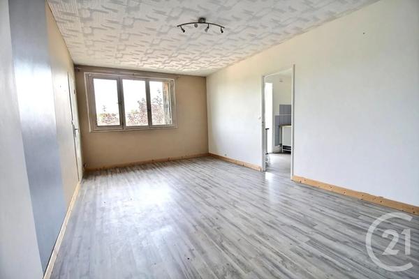 Appartement F3 à vendre  3 pièces - 62,78 m 2   CHATEAU THIERRY  - 02