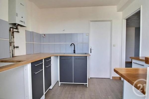 Appartement F3 à vendre  3 pièces - 62,78 m 2   CHATEAU THIERRY  - 02