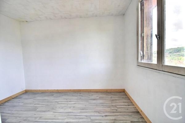 Appartement F3 à vendre  3 pièces - 62,78 m 2   CHATEAU THIERRY  - 02