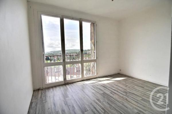 Appartement F3 à vendre  3 pièces - 62,78 m 2   CHATEAU THIERRY  - 02