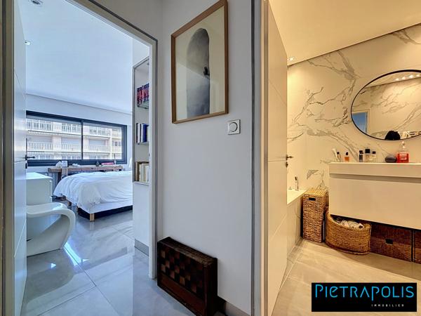 T4 de 100 m² env, etage élevé, balcons, cave en sous-sol, poss gge en sus