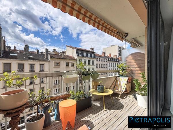 T4 de 100 m² env, etage élevé, balcons, cave en sous-sol, poss gge en sus