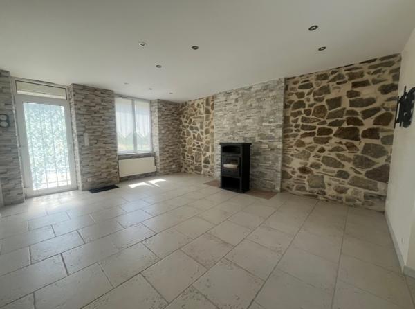 Maison à vendre 181 000 € Le Mesnil-Tôve 5 p 94 m² DPE D