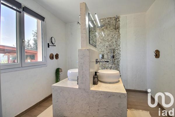 Maison à vendre 5 pièces 103 m² Le Beausset