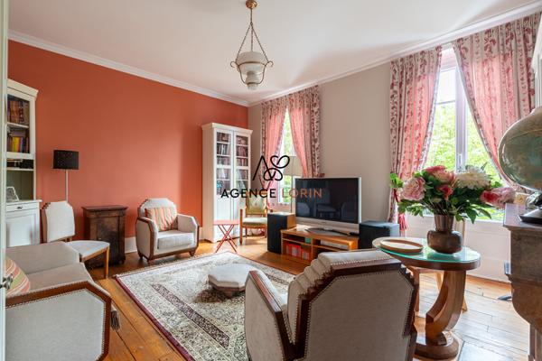 Maison Le Vésinet - 191 m² - 9 pièces Le vesinet Maison Le Vésinet - 191 m² - 9 pièces Le vesinet