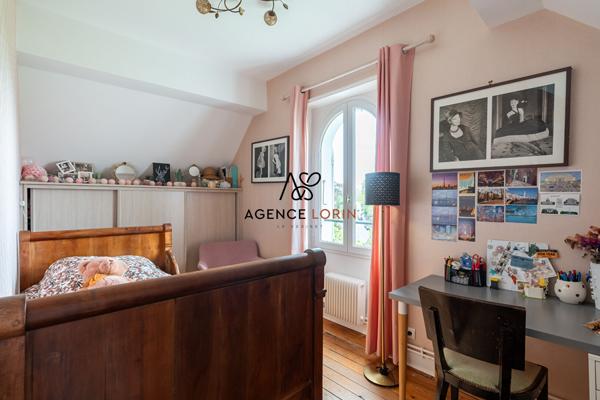Maison Le Vésinet - 191 m² - 9 pièces Le vesinet Maison Le Vésinet - 191 m² - 9 pièces Le vesinet