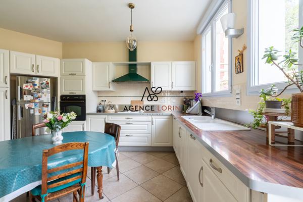Maison Le Vésinet - 191 m² - 9 pièces Le vesinet Maison Le Vésinet - 191 m² - 9 pièces Le vesinet