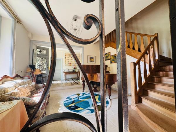 Demeure d'exception en bord de Sèvres - Un cadre rare et chargé d'histoire -