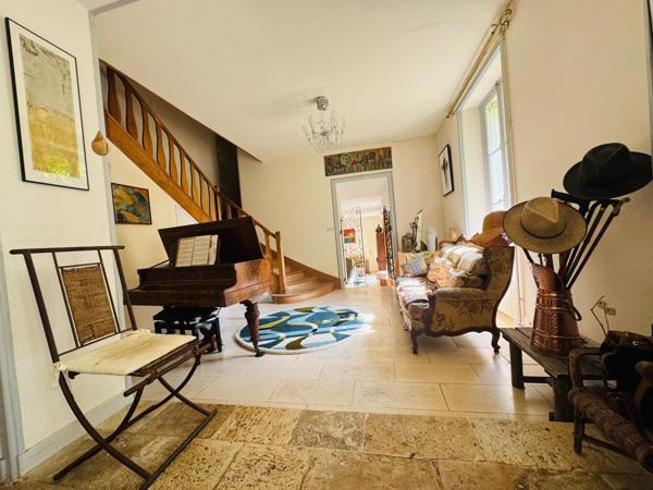 Demeure d'exception en bord de Sèvres - Un cadre rare et chargé d'histoire -