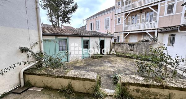 À vendre Maison 9 pièces 262 m² - Périgueux 24000