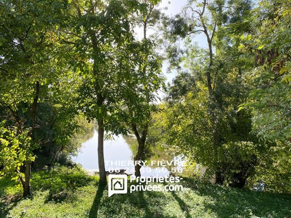 Bellevigne Les Chateaux 49400 - Maison semi troglodytique de 114 m2  sur un terrain de 485 m2