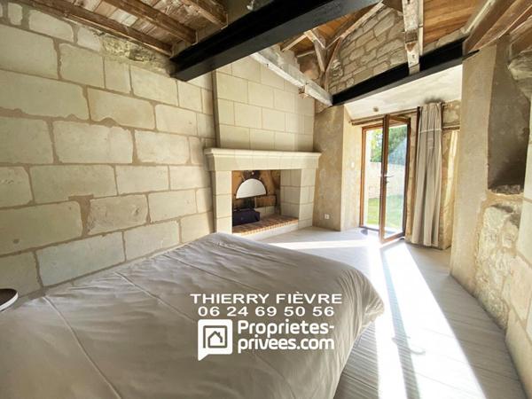 Bellevigne Les Chateaux 49400 - Maison semi troglodytique de 114 m2  sur un terrain de 485 m2