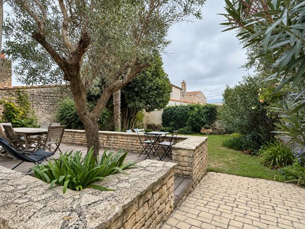 Maison centre village de Loix 124 m²