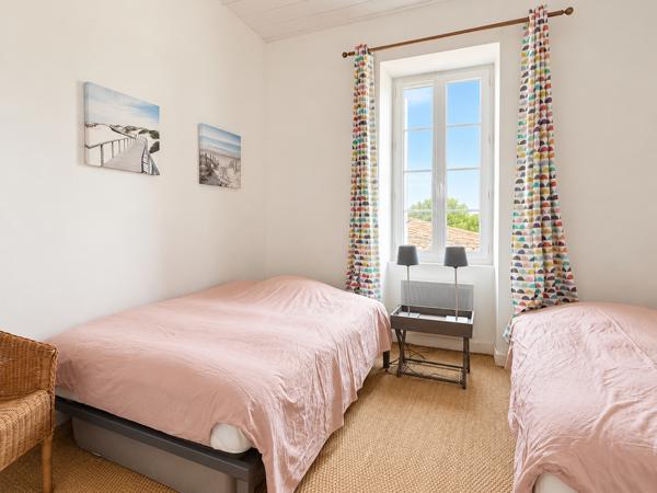 Maison centre village de Loix 124 m²