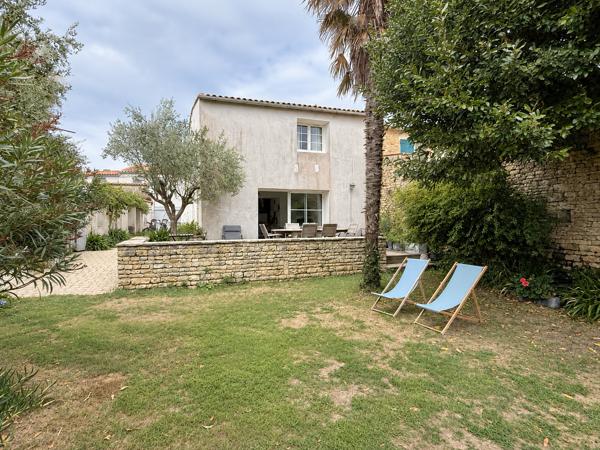 Maison centre village de Loix 124 m²