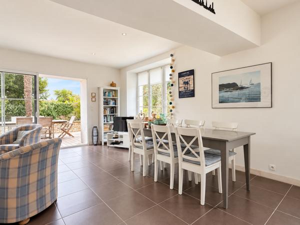 Maison centre village de Loix 124 m²