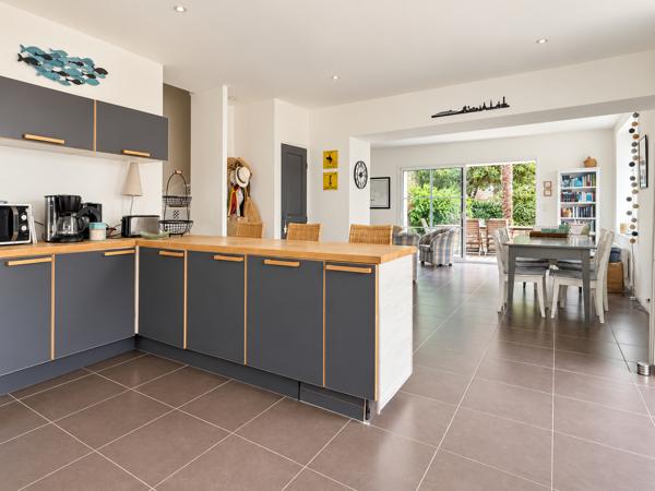 Maison centre village de Loix 124 m²