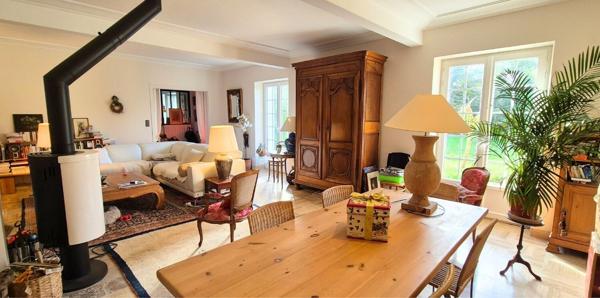 Ensemble de deux maisons à Caudan, à 20 min des plages