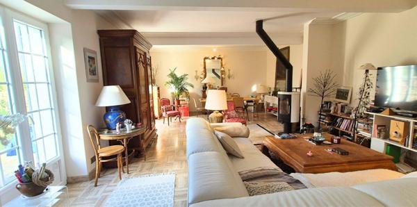 Ensemble de deux maisons à Caudan, à 20 min des plages