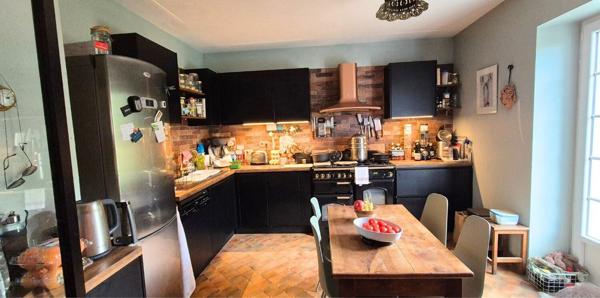 Ensemble de deux maisons à Caudan, à 20 min des plages