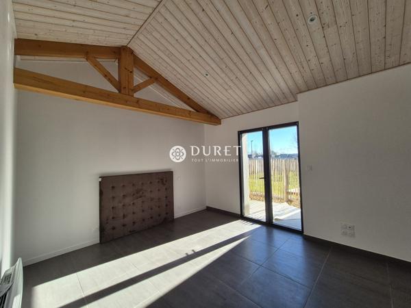 LOGEMENT TOURISTIQUE DANS DOMAINE RESIDENTIEL