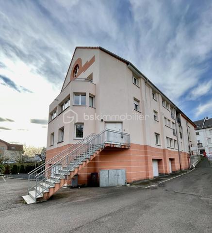 Local d activites de 316 m²