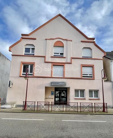 Local d activites de 316 m²