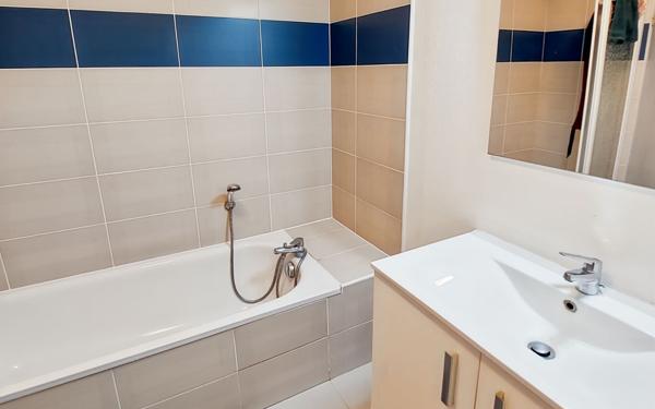 Maison à vendre    3 pièces • 65 m2 Manosque