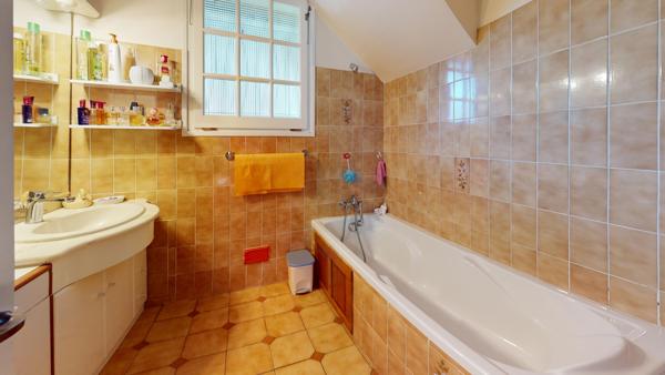 Maison 8 pièces - 164 m² Exclusivité efficity