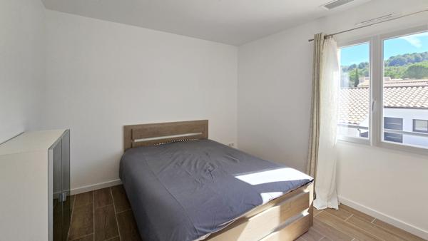 Alleins (13) Entre  Alpilles et Lubéron ! Maison Clé en main!