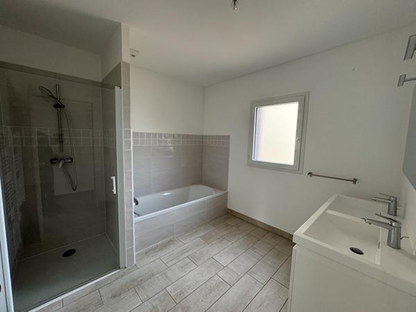 POITIERS DPE B Maison moderne et lumineuse de 131 m² avec 4 CHAMBRES