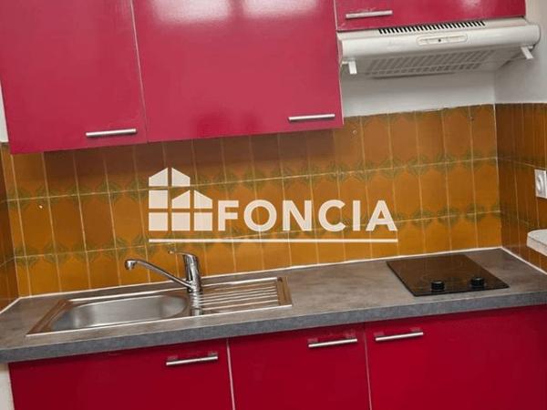 Location Studio 18.3 m² - 18 RUE DES ABEILLES Marseille 13001