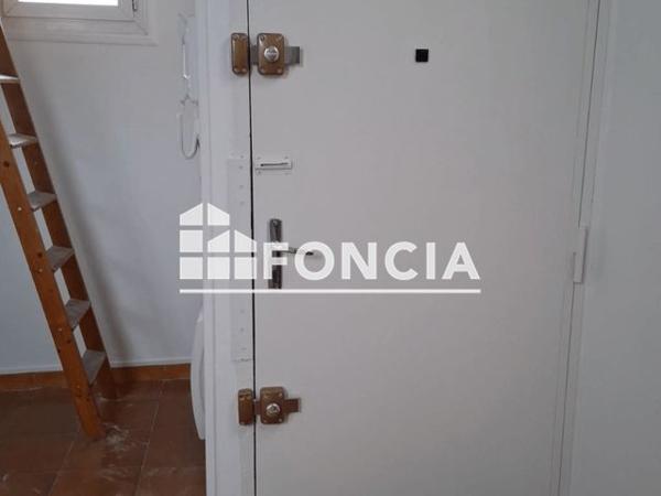 Location Studio 18.3 m² - 18 RUE DES ABEILLES Marseille 13001