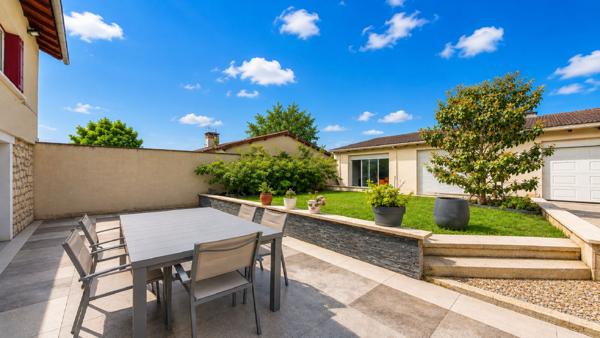 Maison Roissy En Brie 8 pièce(s) 122 m2