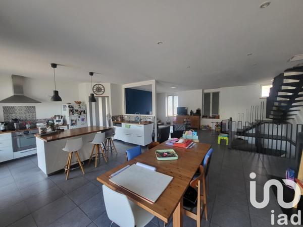Maison à vendre 5 pièces 166 m² Alès
