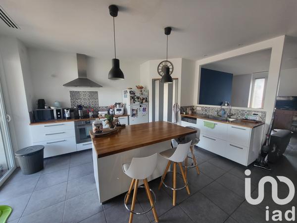 Maison à vendre 5 pièces 166 m² Alès