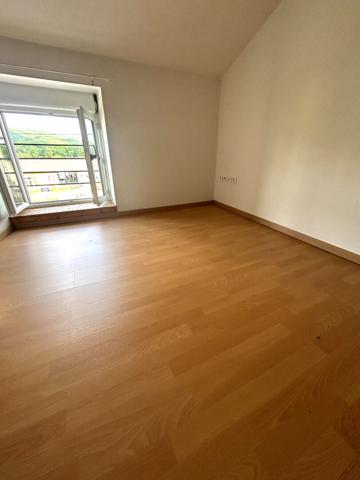 IMMEUBLE RÉCENT AVEC 3 LOGEMENTS LOUÉS ? INVESTISSEMENT RENTABLE ET SANS CHARGES