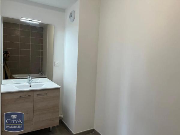Appartement à louer 3 pièces 73.7m² Lyon 8e Arrondissement (69008)