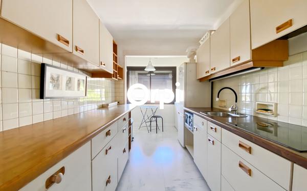 Appartement à vendre    2 pièces • 67 m2 La Ciotat