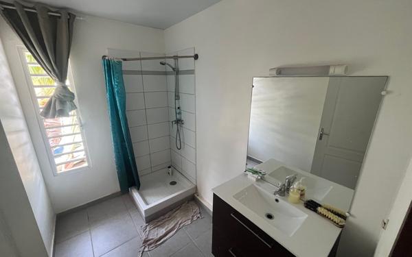 Maison à vendre    5 pièces •  Cayenne