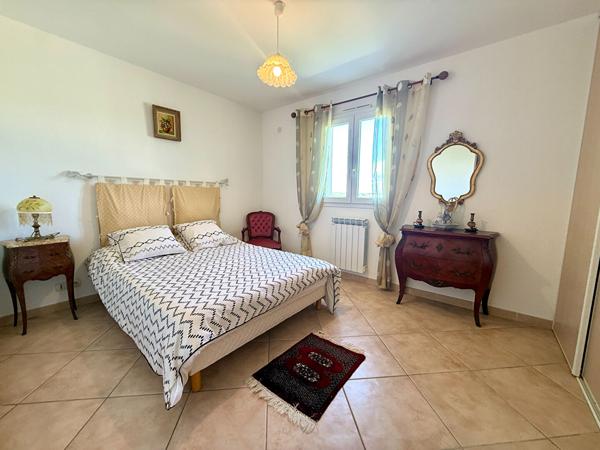 Maison Meze 5 pièce(s) 138.44 m2