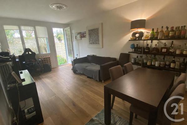 Appartement à vendre  2 pièces - 35,60 m 2   LA ROCHELLE  - 17