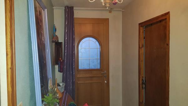 Ancien corps de ferme à rénover sur 13.000m²