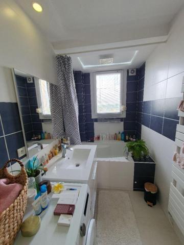 Appartement  4 pièce(s)