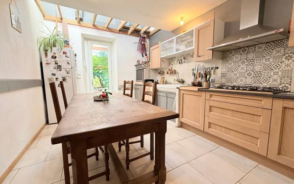 Maison à vendre    7 pièces •  Riscle